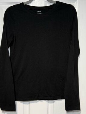 Banana Republic Women’s Classic Black Long Sleeve Tee - Small
